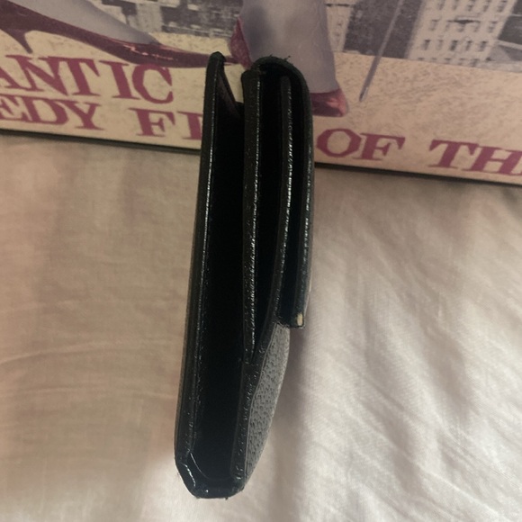 Gucci black compact 🌹leather wallet Great used Condition - Picture 4 of 12